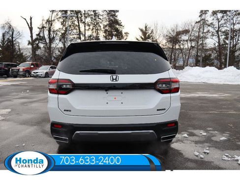 New 2026 Honda Pilot Touring image 6