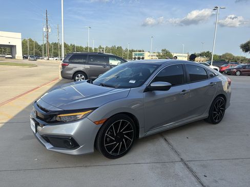 Used 2020 Honda Civic Sport image 4