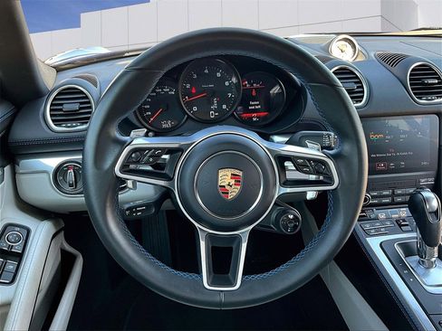 Used 2024 Porsche 718 Cayman image 13