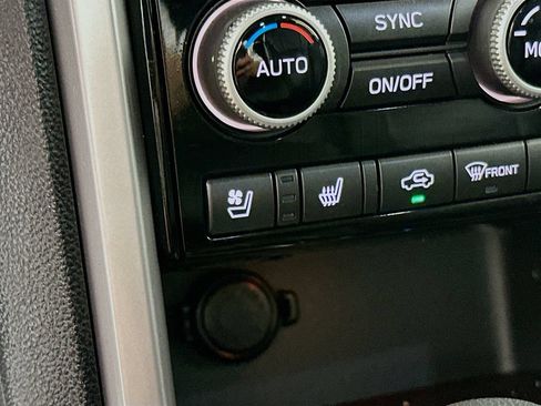Used 2022 Subaru Ascent Touring w/ Popular Package #2A AWD/4WD image 29