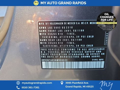 Used 2022 Volkswagen Tiguan SE image 34