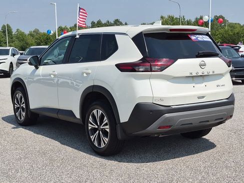 Used 2023 Nissan Rogue SV AWD/4WD image 4