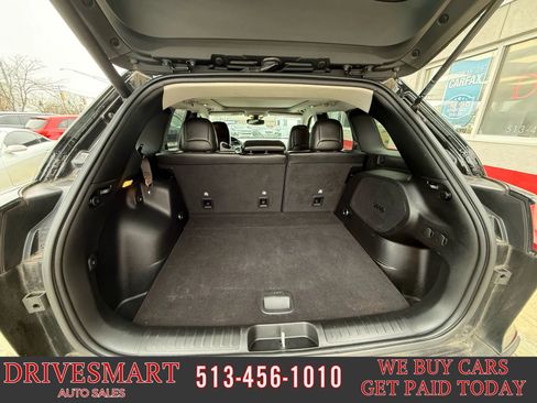 Used 2021 Jeep Cherokee Limited image 20