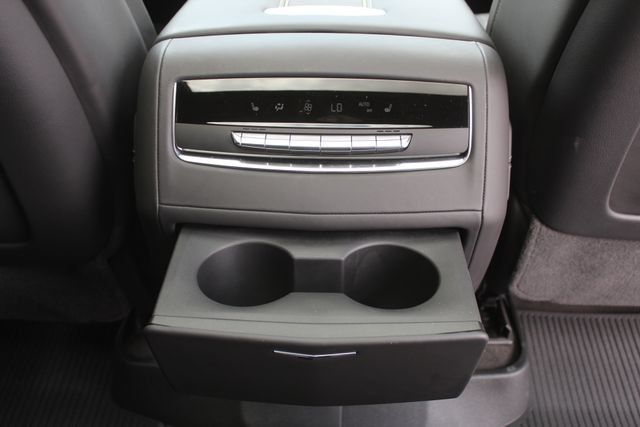 Used 2025 Cadillac Escalade ESV Sport Platinum w/ LPO, Floor Liner Package AWD/4WD image 22