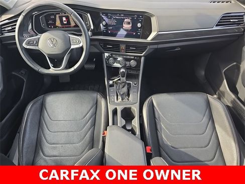 Used 2022 Volkswagen Jetta SEL image 9