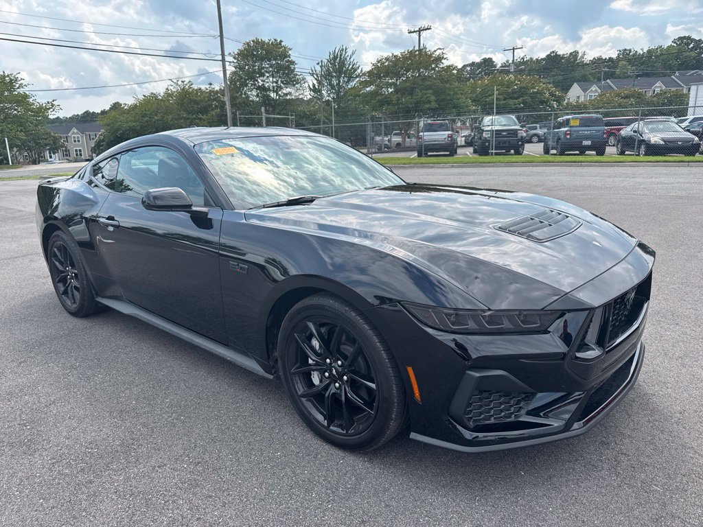 Certified 2025 Ford Mustang GT RWD image 2