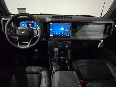 New 2025 Ford Bronco Badlands image 30