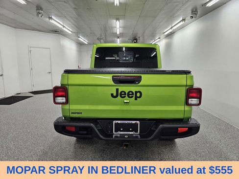 Used 2025 Jeep Gladiator Sport AWD/4WD image 6