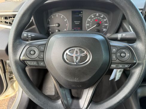 Used 2024 Toyota Corolla LE FWD image 20