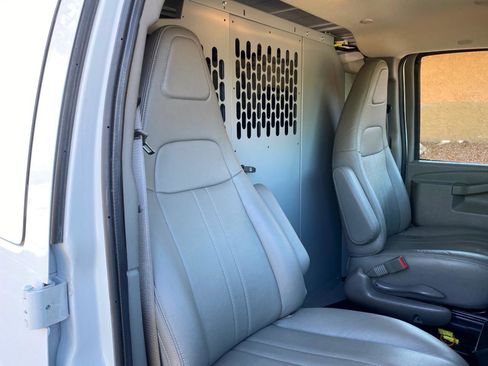 Used 2021 Chevrolet Express 2500 w/ Driver Convenience Package RWD image 39