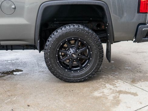 Used 2018 GMC Sierra 2500 Denali image 31