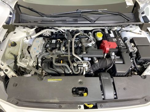 Used 2024 Nissan Sentra SV FWD image 16