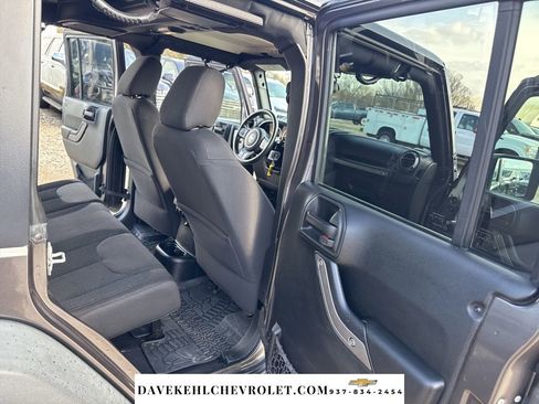 Used 2017 Jeep Wrangler Unlimited Sport image 22
