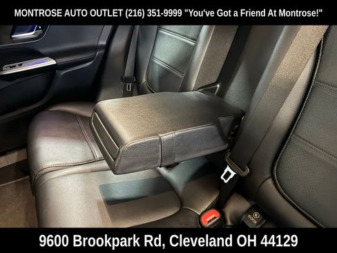 Used 2023 Mercedes-Benz GLC 300 4MATIC image 35