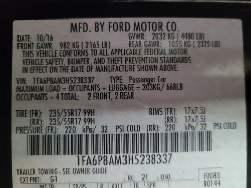 Used 2017 Ford Mustang Coupe RWD image 33