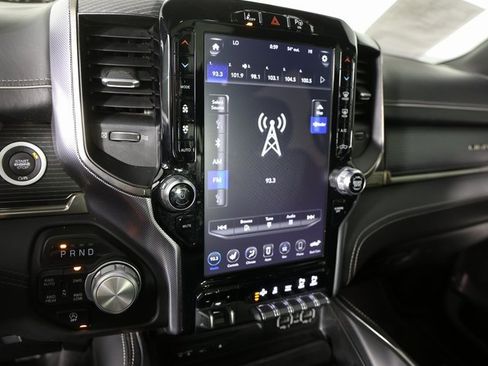 Used 2019 RAM 1500 Limited image 17