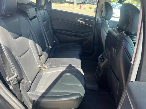Used 2018 Ford Edge Titanium w/ Canadian Touring Package AWD/4WD image 7