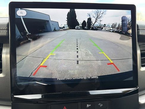 Used 2023 Ford Expedition Max XLT image 15