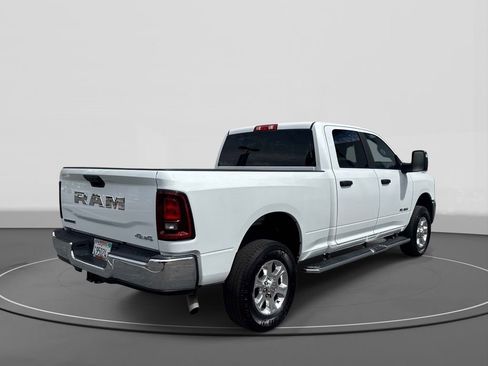 Used 2025 RAM 2500 Big Horn AWD/4WD image 4