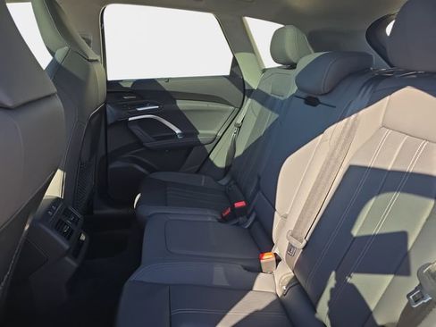 Used 2025 Audi Q5 2.0T Premium Plus image 17