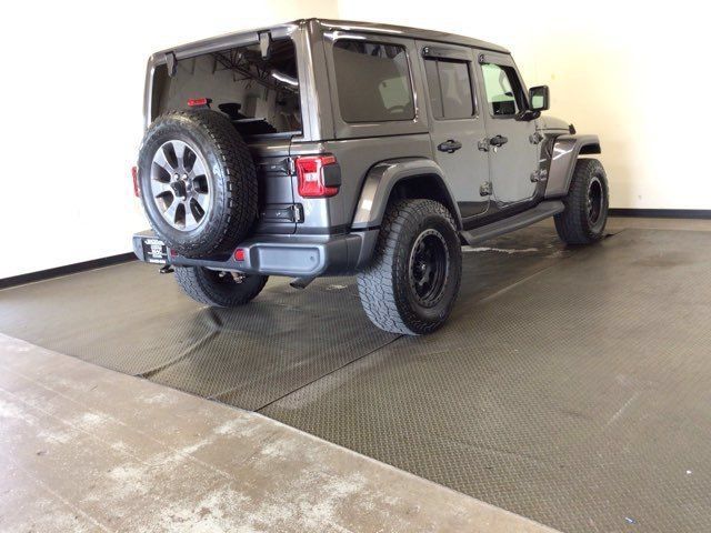 Used 2018 Jeep Wrangler Unlimited Sahara AWD/4WD image 4