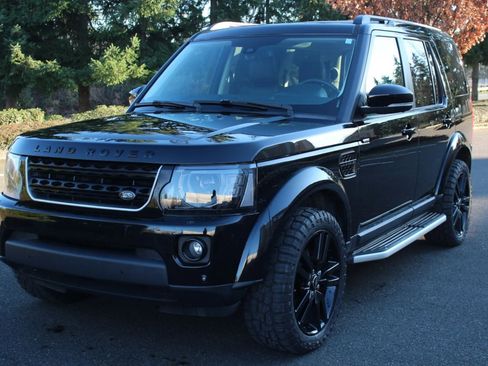 Used 2016 Land Rover LR4 HSE image 1