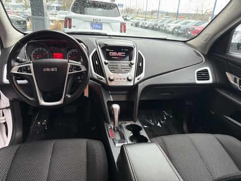 Used 2015 GMC Terrain SLE image 23