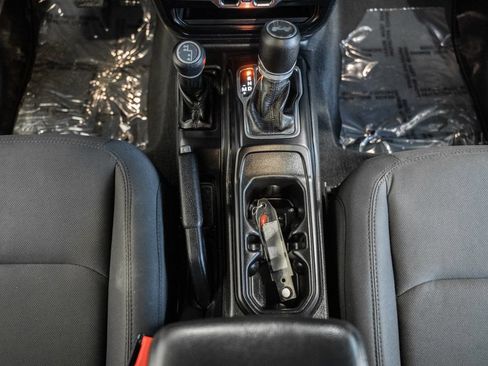 Used 2022 Jeep Wrangler Unlimited Sport AWD/4WD image 30