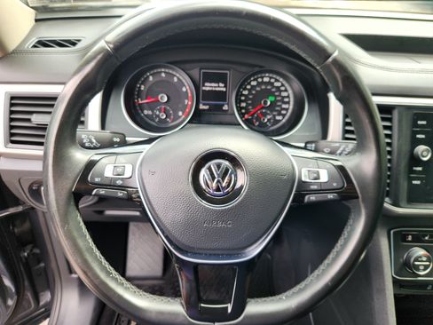 Used 2019 Volkswagen Atlas SE w/ Towing Package AWD/4WD image 9