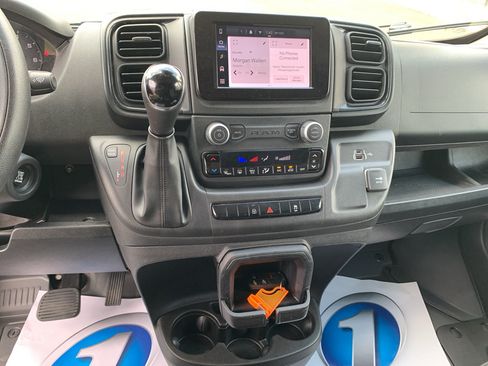 Used 2025 RAM ProMaster 2500 w/ Convenience Group FWD image 28