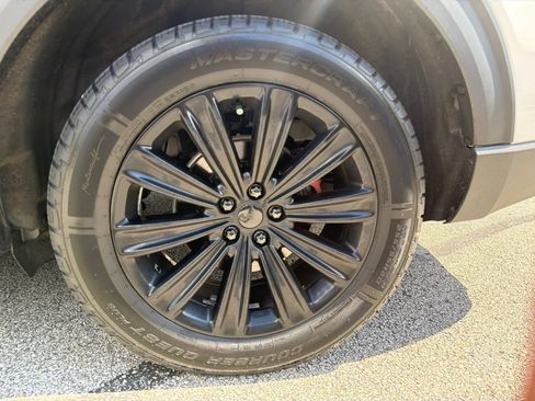 Used 2020 Ford Explorer Limited AWD/4WD image 6