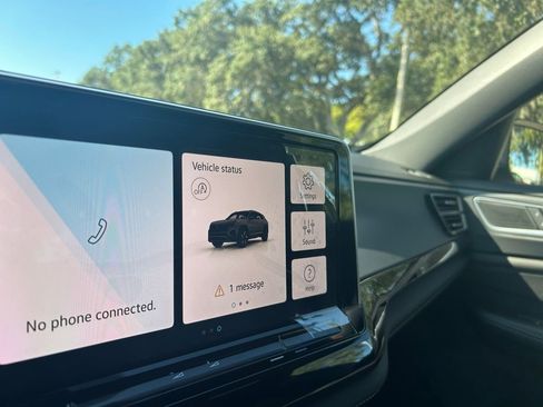 New 2026 Volkswagen Atlas Cross Sport SEL R-Line image 13