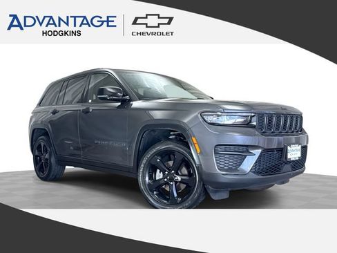 Used 2023 Jeep Grand Cherokee Altitude AWD/4WD image 1