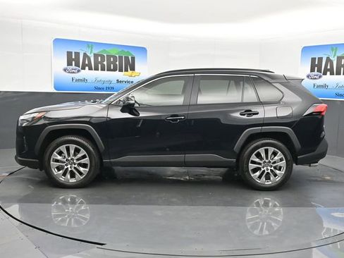 Used 2025 Toyota RAV4 XLE Premium FWD image 2