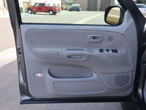 Used 2005 Toyota Tundra SR5 image 23