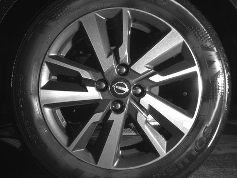 Used 2025 Nissan Versa SV image 14