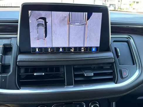 Used 2021 Chevrolet Suburban LT w/ Luxury Package AWD/4WD image 21