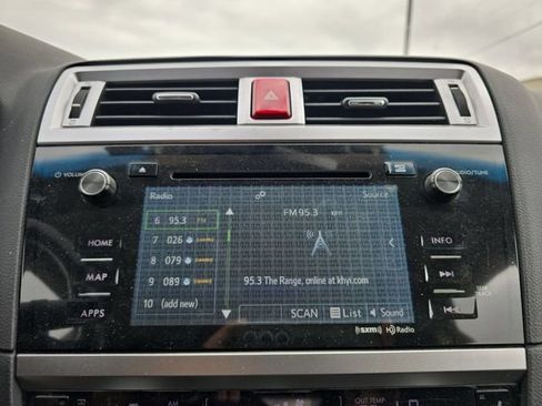Used 2017 Subaru Outback 2.5i Premium AWD/4WD image 8