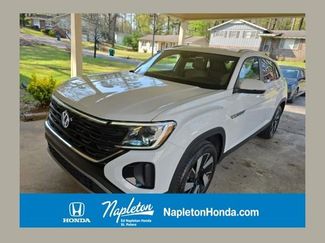 Used 2025 Volkswagen Atlas Cross Sport SE w/ Panoramic Sunroof Package video 1