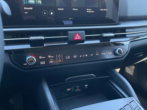 New 2026 Kia Sportage LX image 18