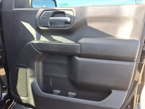 Used 2024 Chevrolet Silverado 1500 Custom Trail Boss w/ LPO, Dark Essentials Package image 11