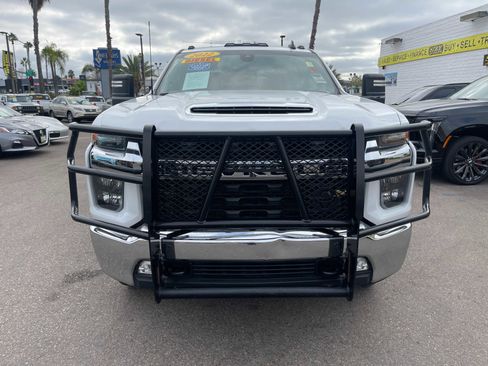 Used 2022 Chevrolet Silverado 3500 LT w/ Convenience Package image 8