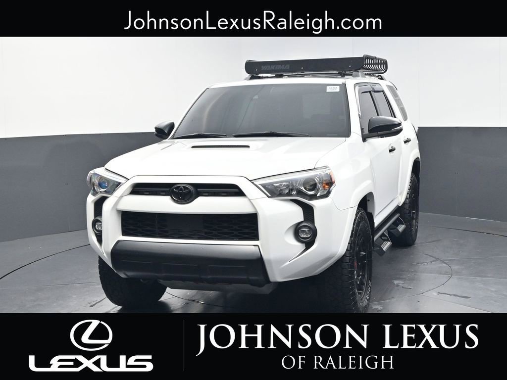 Used 2021 Toyota 4Runner Venture w/ Moonroof Package AWD/4WD image 5