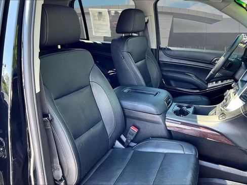 Used 2018 GMC Yukon SLT w/ Premium Edition AWD/4WD image 7