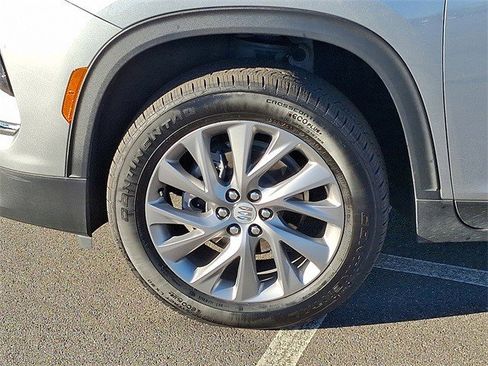 Certified 2025 Buick Enclave Preferred image 29