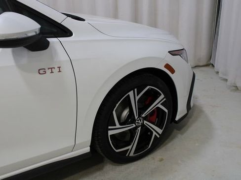 New 2026 Volkswagen GTI SE FWD image 27