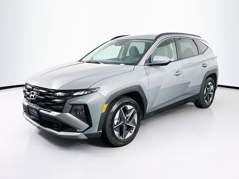 Used 2025 Hyundai Tucson SEL FWD image 3