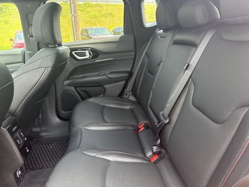 Used 2024 Jeep Compass Trailhawk w/ Trailhawk Elite Group AWD/4WD image 13