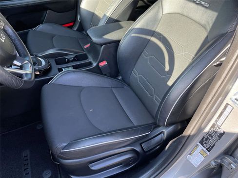 Used 2023 Kia Forte GT-Line w/ GT-Line Premium Package image 12