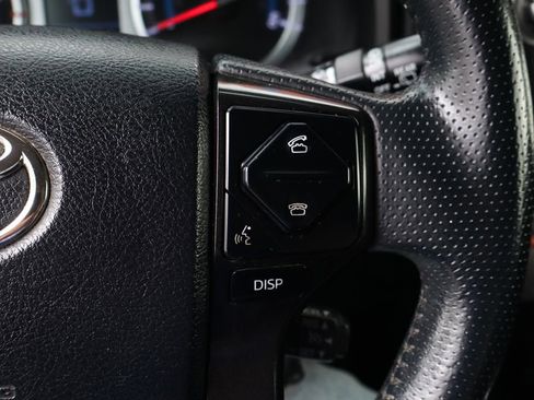Used 2019 Toyota 4Runner TRD Off-Road AWD/4WD image 27